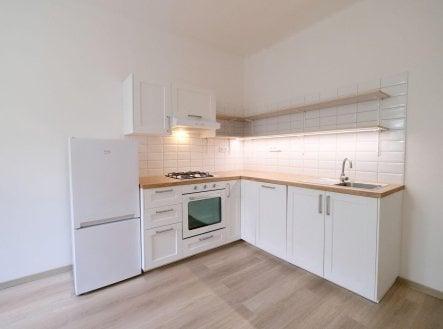 Nově zrekonstruovaný 2+kk ul. Na Dlouhém lánu, Praha 6 Vokovice